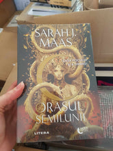 Încarcă imaginea în vizualizatorul Galerie, Orasul Semilunii - Casa focului si a umbrei - Sarah J. Maas