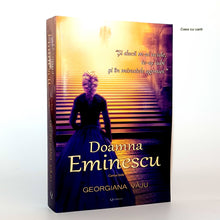 Încarcă imaginea în vizualizatorul Galerie, DOAMNA EMINESCU - Georgiana Vâju