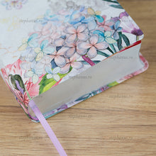 Încarcă imaginea în vizualizatorul Galerie, BIBLIA PENTRU FEMEI