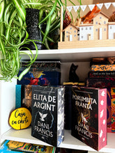 Încarcă imaginea în vizualizatorul Galerie, Seria Elita de argint- Elita de argint &amp; Porumbita de fier
