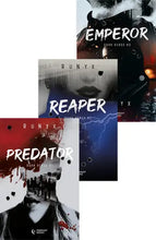 Încarcă imaginea în vizualizatorul Galerie, Dark verse- Runix- editie de colectie printed edges- precomanda cu livrare din 23.11
